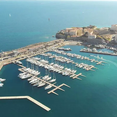 T3 Avec Vue Mer Partielle, Clim Et Parking, Proche Centre - Ajaccio - Fr-1-61-617 Apartment
